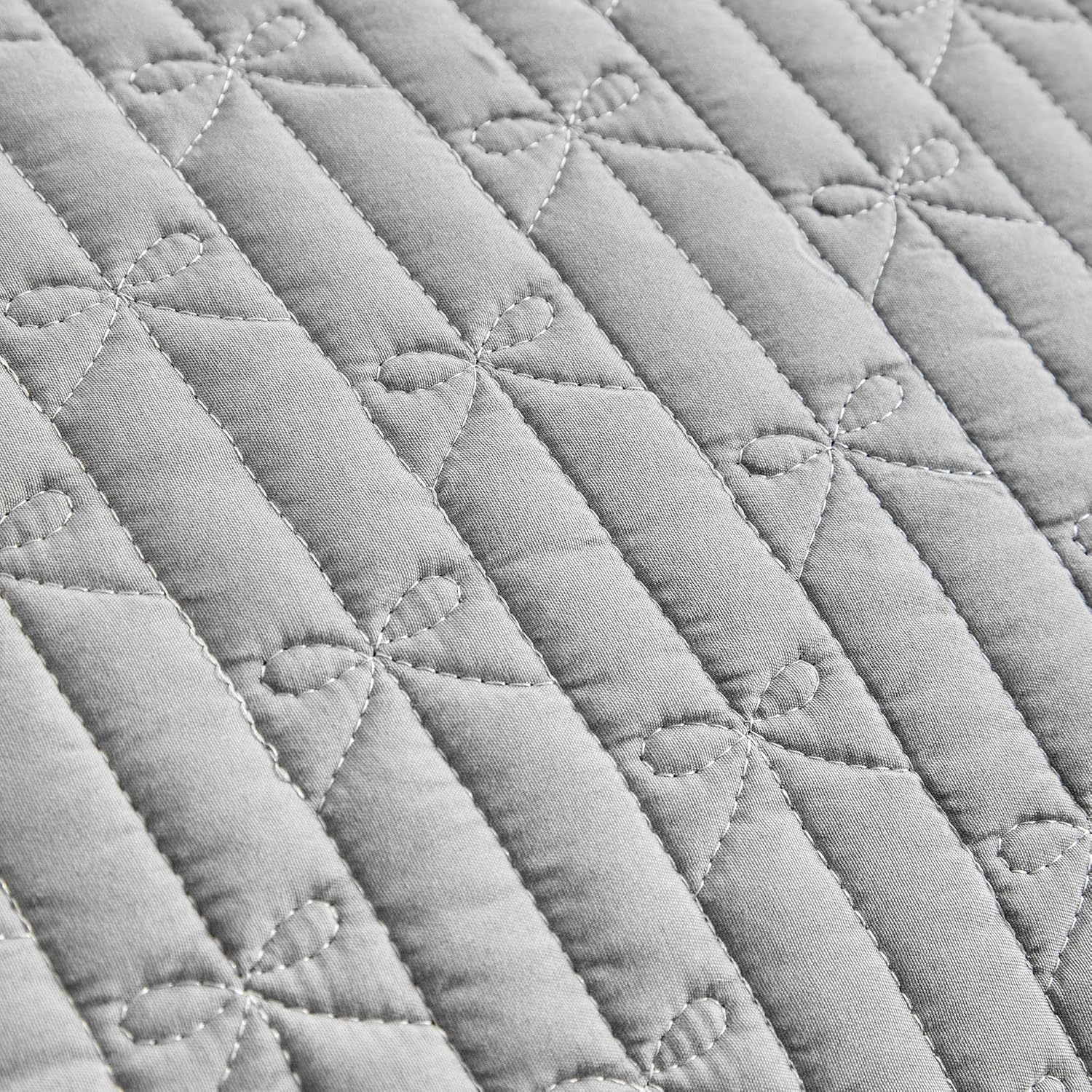 UOZZI BEDDING Ruffled Quilt Set King Size 96x108 Gray