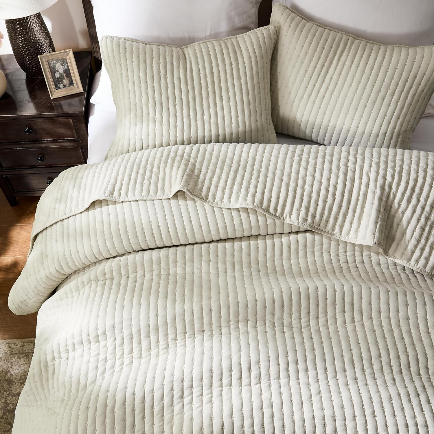 WDCOZY Beige Cross Stitch Queen Quilt Set