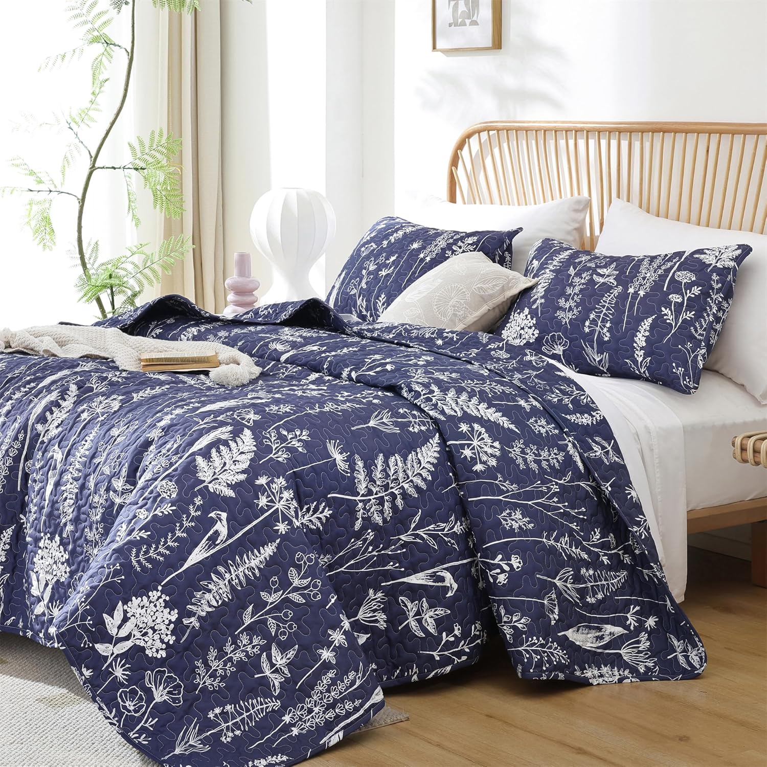 JANZAA Queen Size Navy Blue Floral Quilt Set