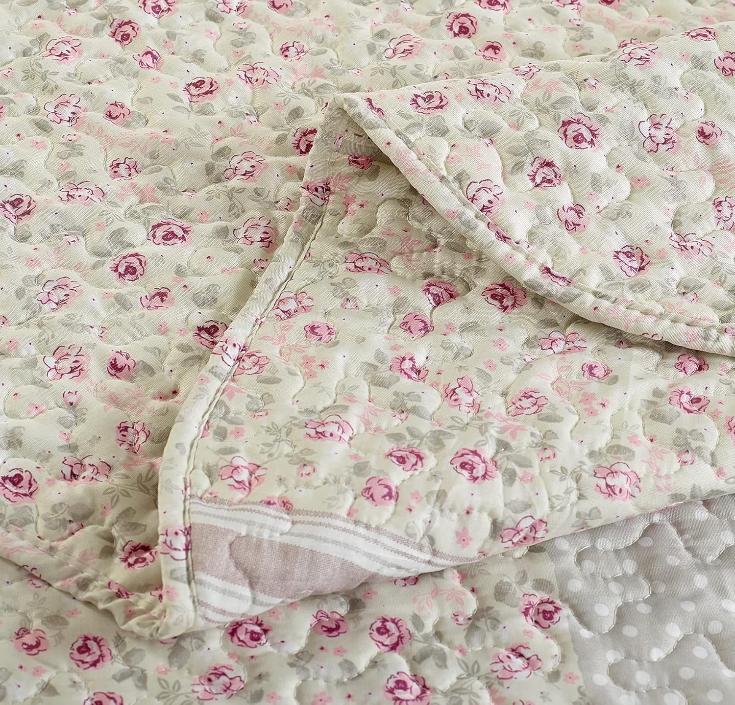 Brilliant Sunshine Grey Cupid and Pink Rose Quilt Set