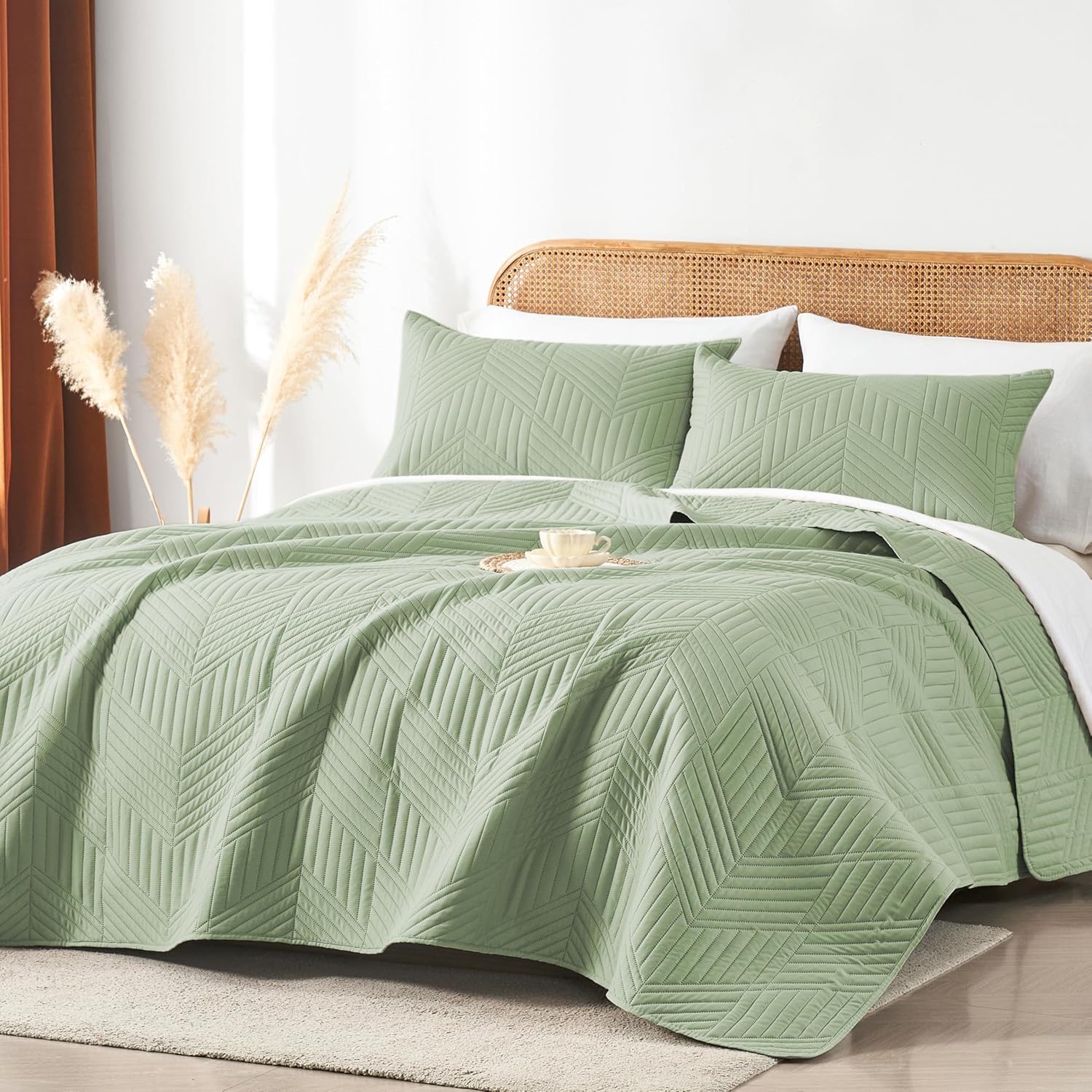 Davulos Queen Quilt Set Sage Green
