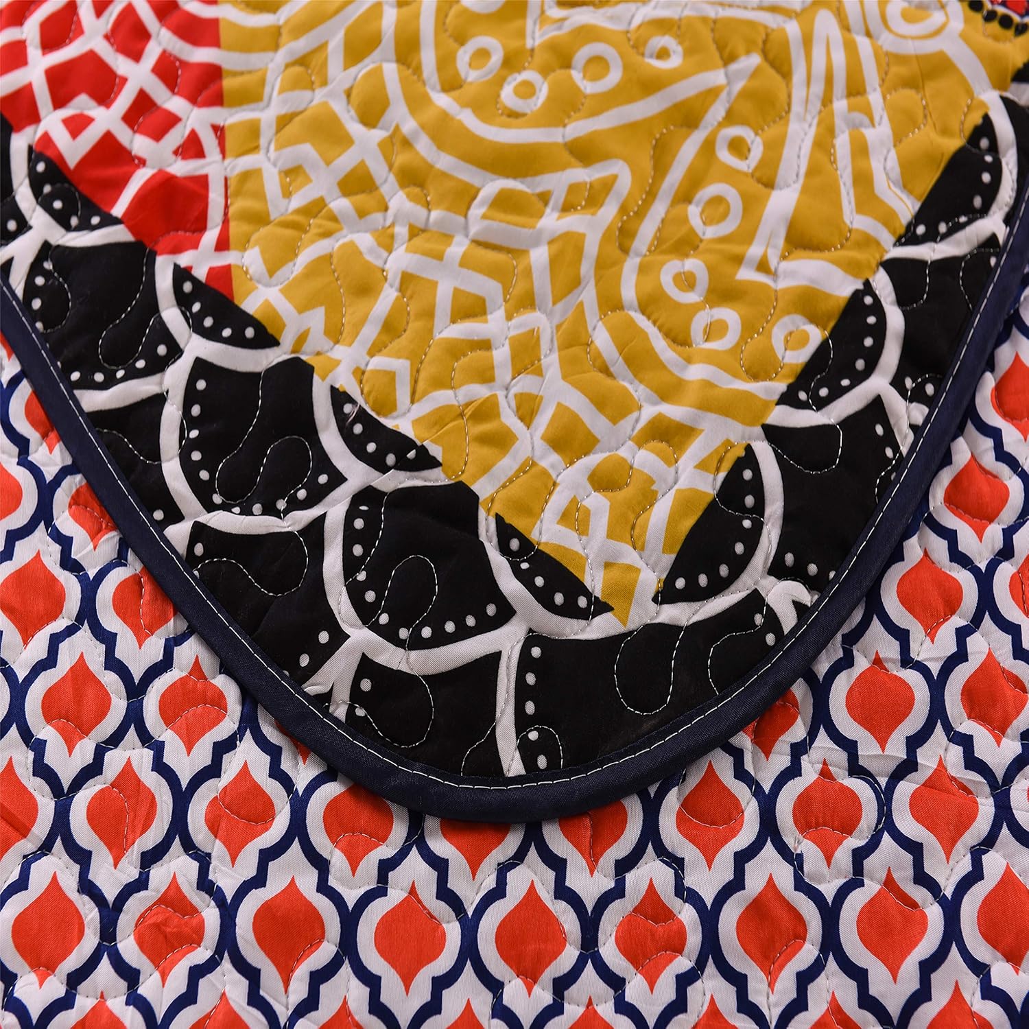 LAMEJOR Boho Mandala Reversible Quilt Set Queen Size