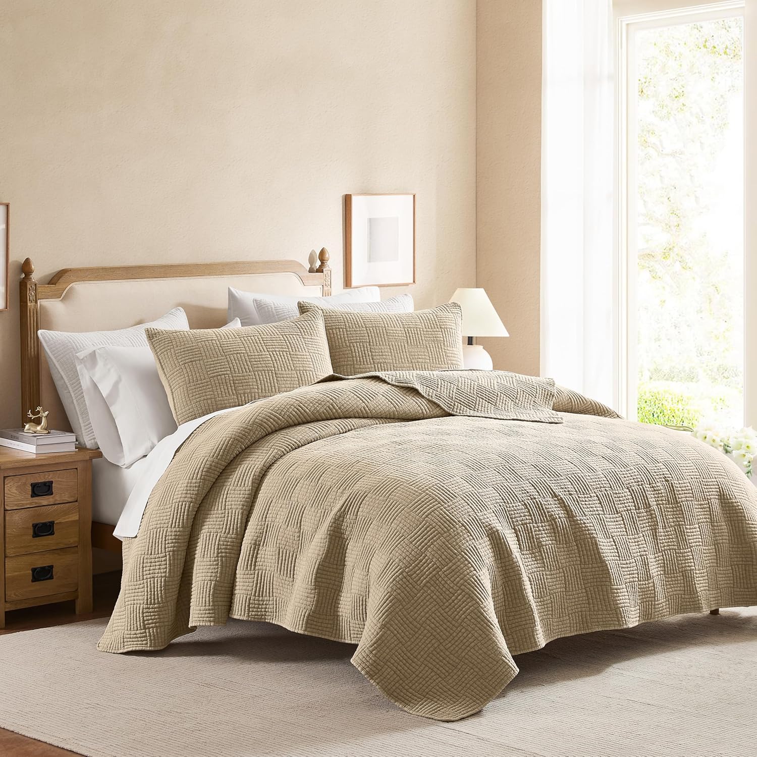 WDCOZY Beige Queen Quilt Set with Down-Alternative Filling