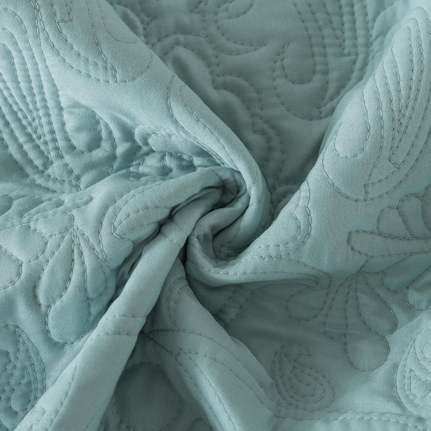 HoneiLife King Quilt Bedding Set - 3 Pieces Silt Green Microfiber Quilt