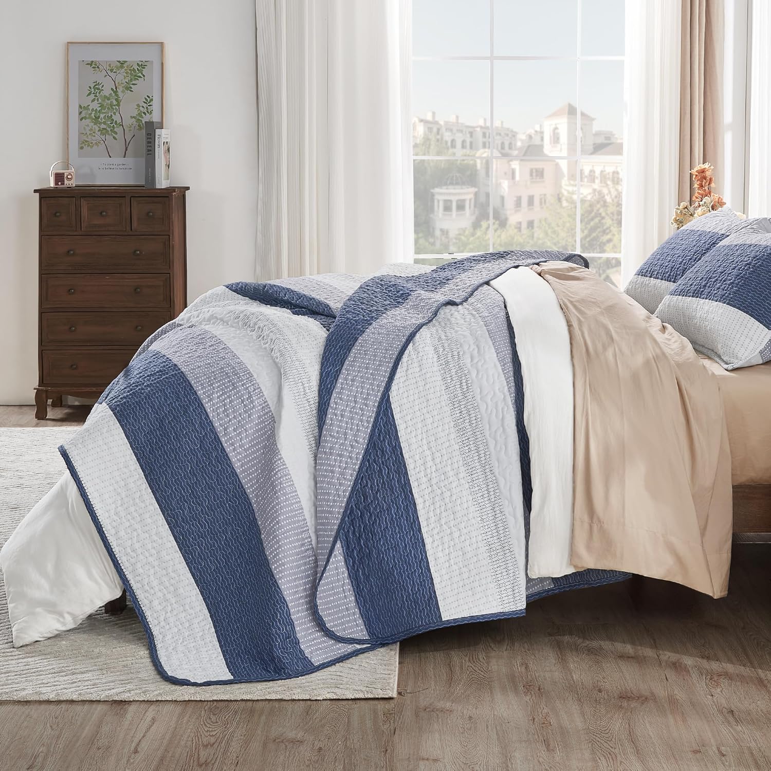 Andency Mineral Blue Striped Quilt Set with Pillowcases
