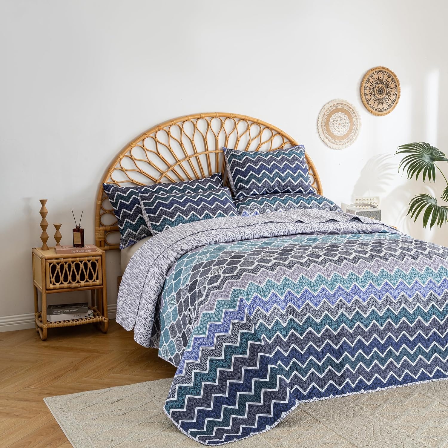 LIRISDOM Bohemian Quilt Set Queen 3 Piece Paisley Bedspread Set