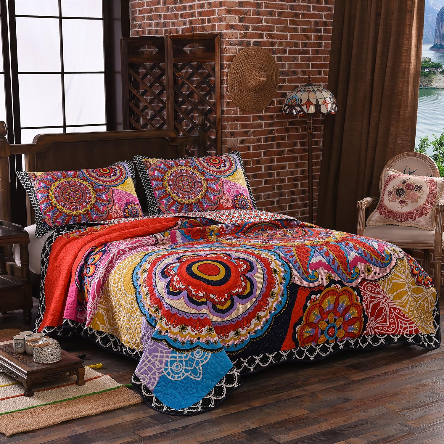 LAMEJOR Boho Mandala Reversible Quilt Set Queen Size