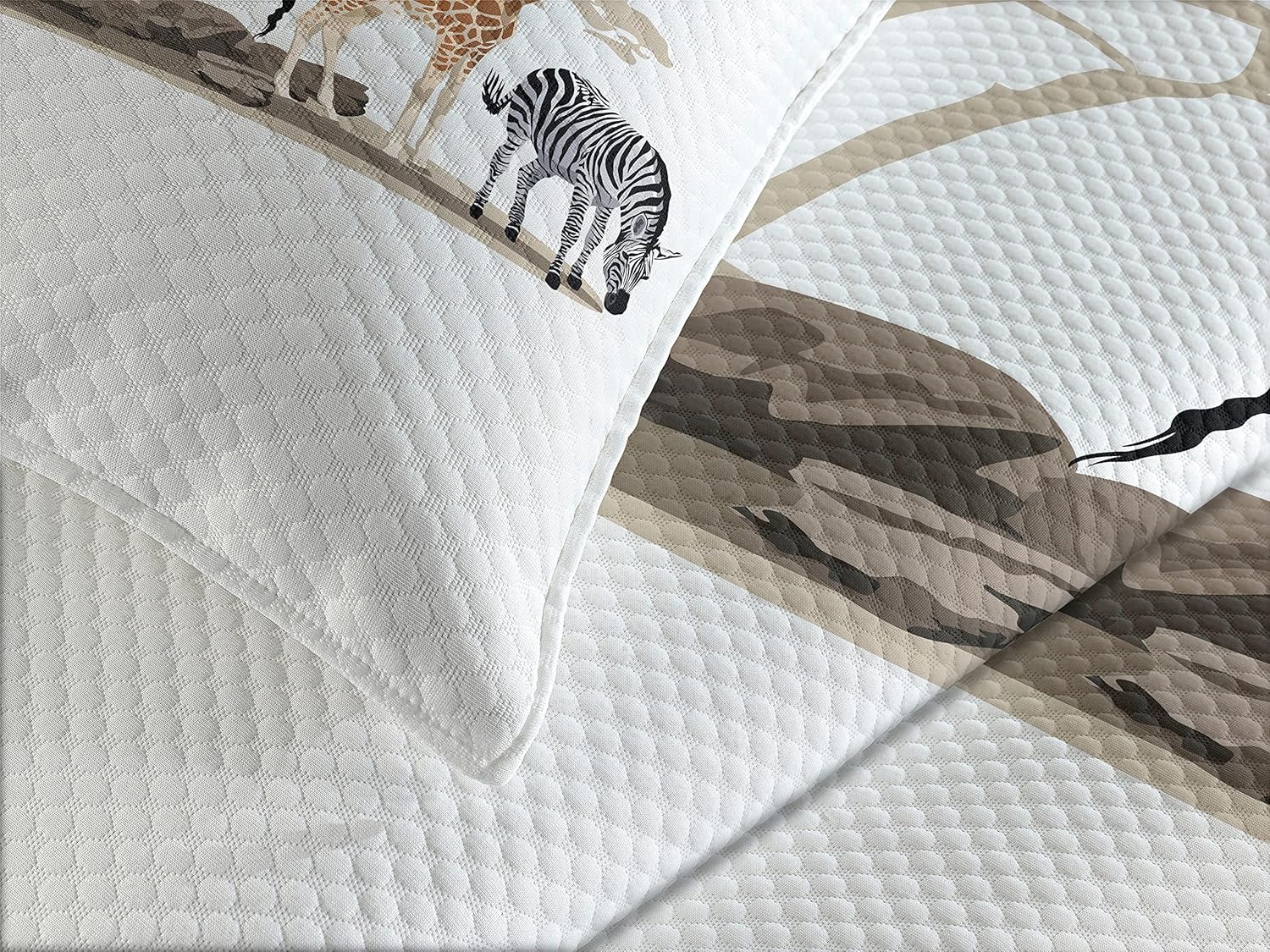 Lunarable Savannah Bedspread Set with Pillow Sham