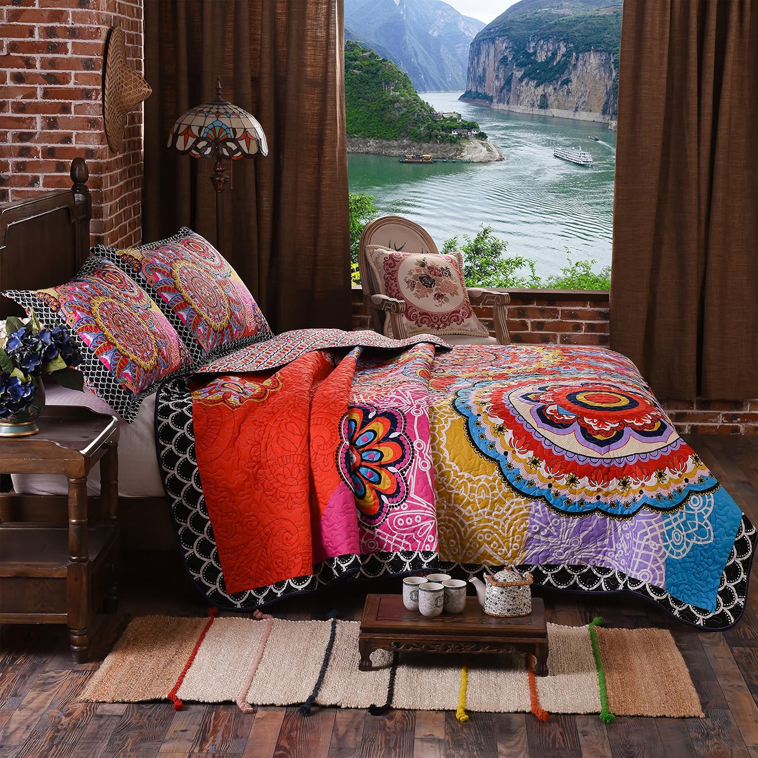 LAMEJOR Boho Mandala Reversible Quilt Set Queen Size