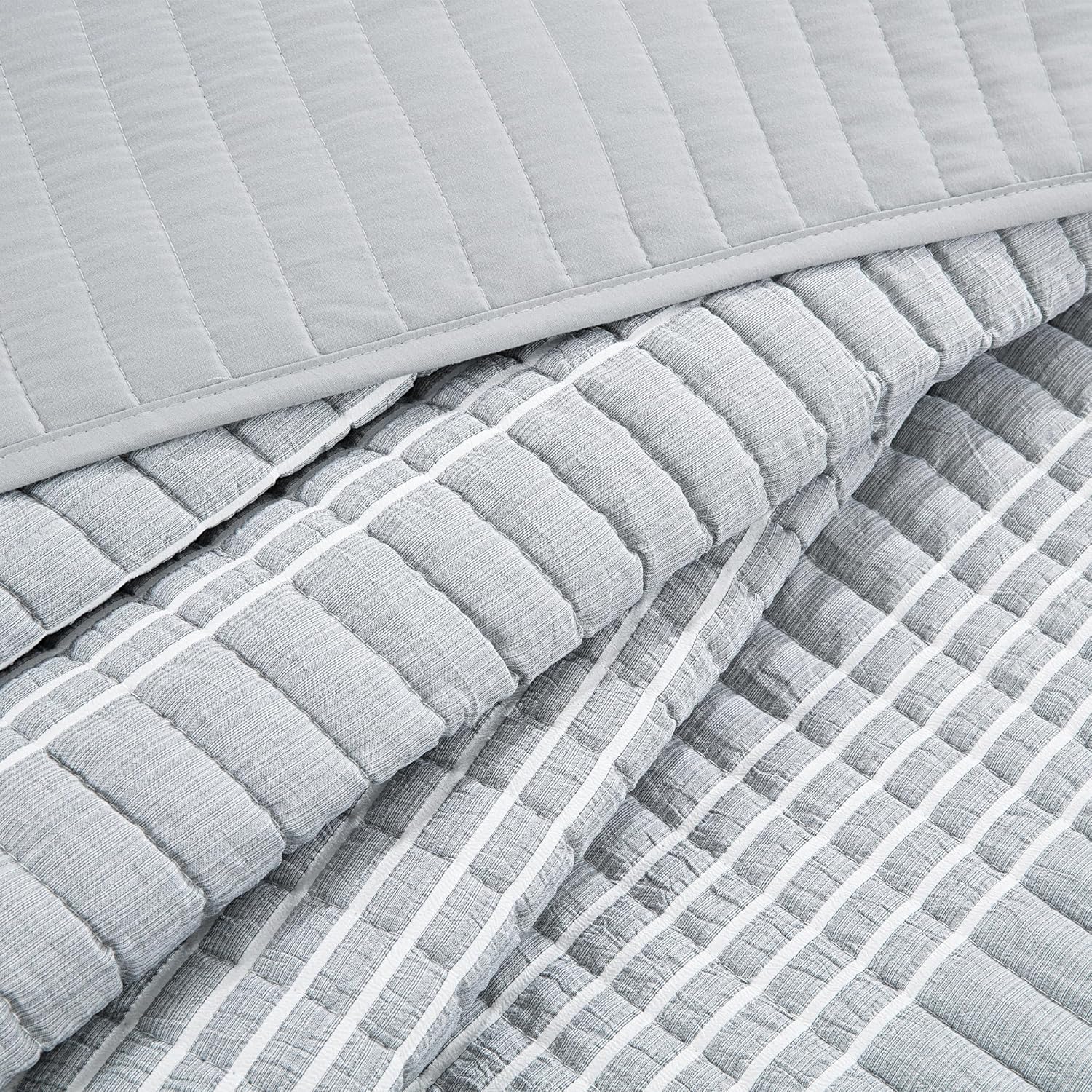 HOMBYS 132x120 Seersucker Patchwork Quilt Set Grey