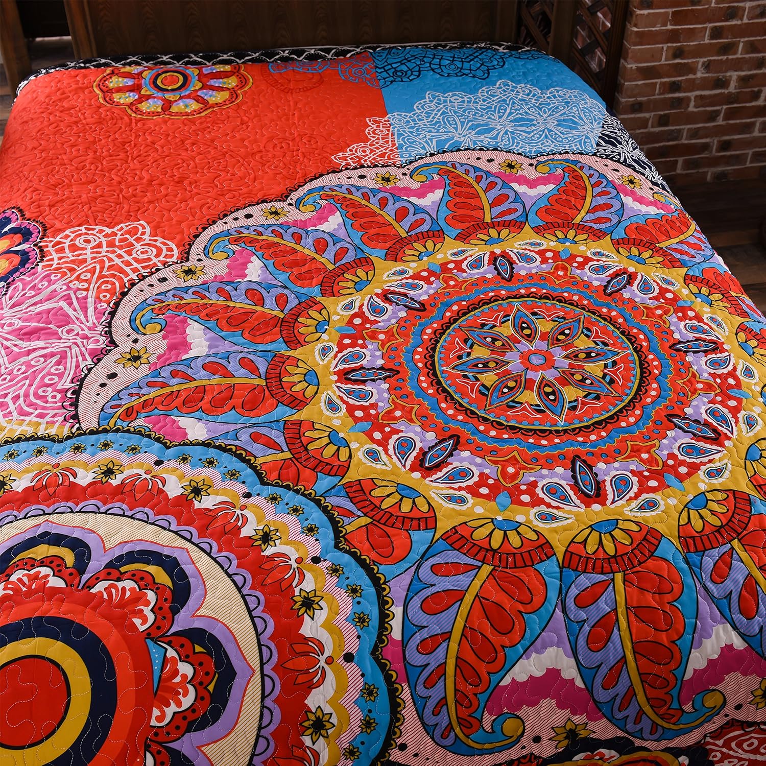 LAMEJOR Boho Mandala Reversible Quilt Set Queen Size
